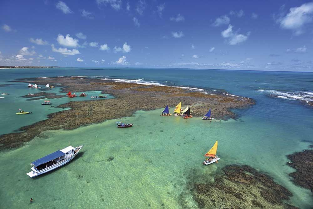 Отель Pousada Dos Coqueiros Порту-де-Галиньяш Экстерьер фото